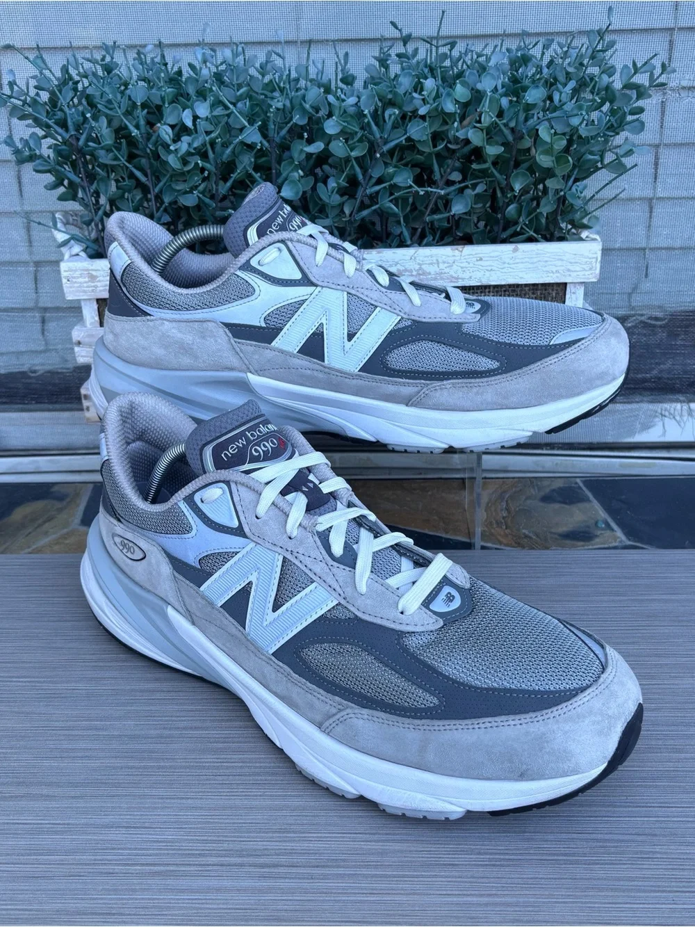 NEW BALANCE 990v6 Athletic Shoes
